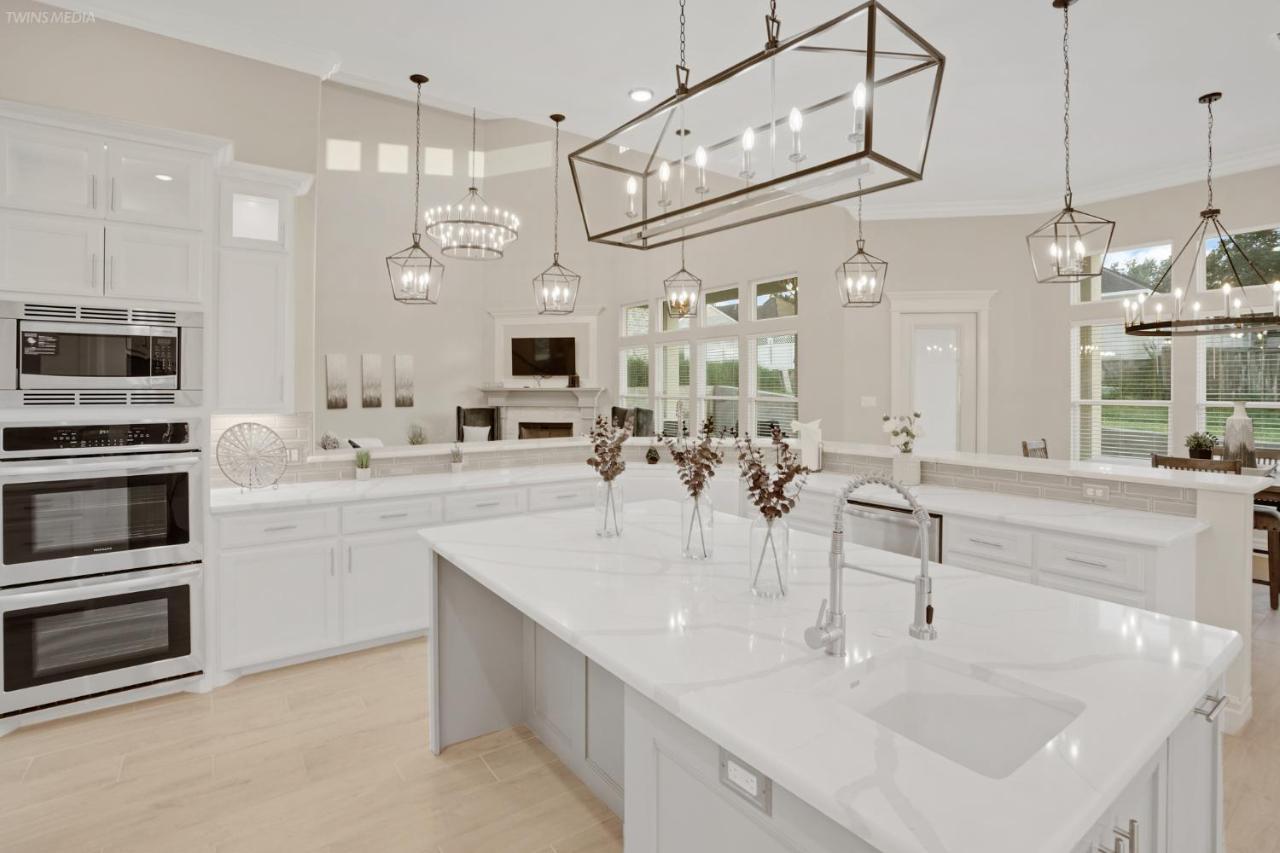 Newly Built Stylish Retreat With Designer Kitchen - Near Park & Beach Корпъс Кристи Екстериор снимка